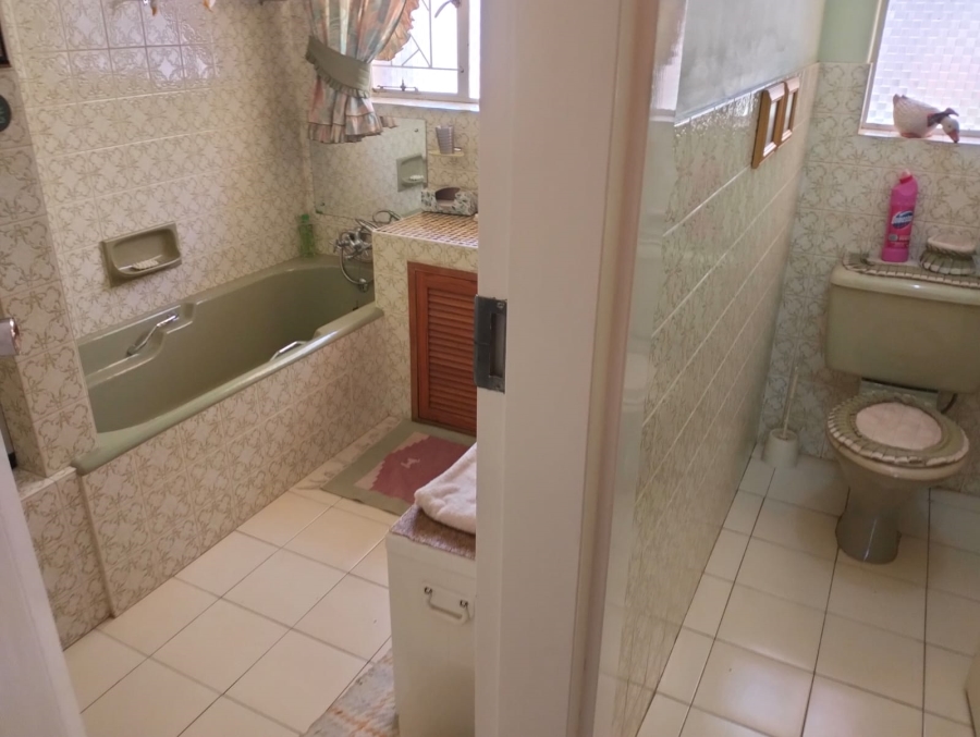 4 Bedroom Property for Sale in Flamwood North West